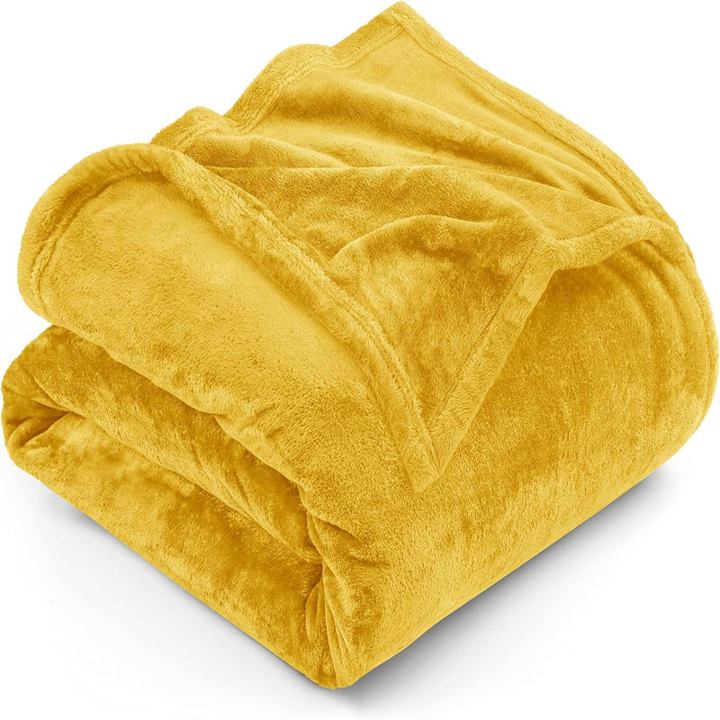 Multi-color disaster relief warming blanket Multi-color disaster relief warming blanket