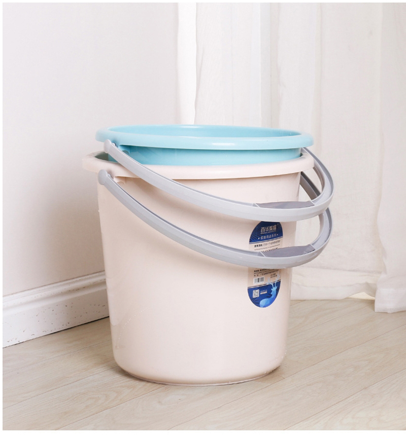 Sturdy Government Reserve Supplies Bucket